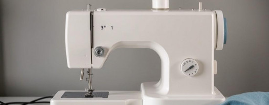 'Какая швейная машинка вам нужна: понятная инструкция без лишней болтовни